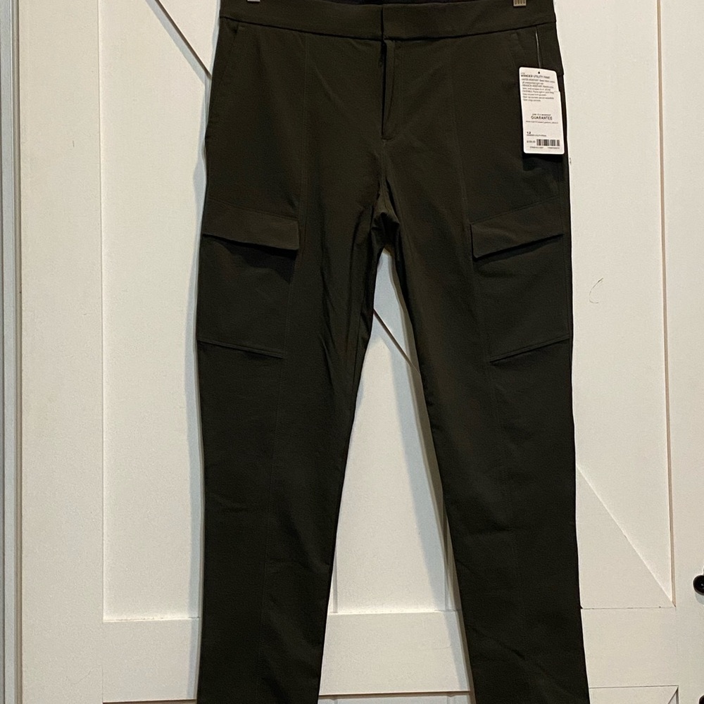 Athleta Wander Utility Hiking Pants  Peat Green Size 12 NWT
